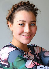 Нина Андронаки